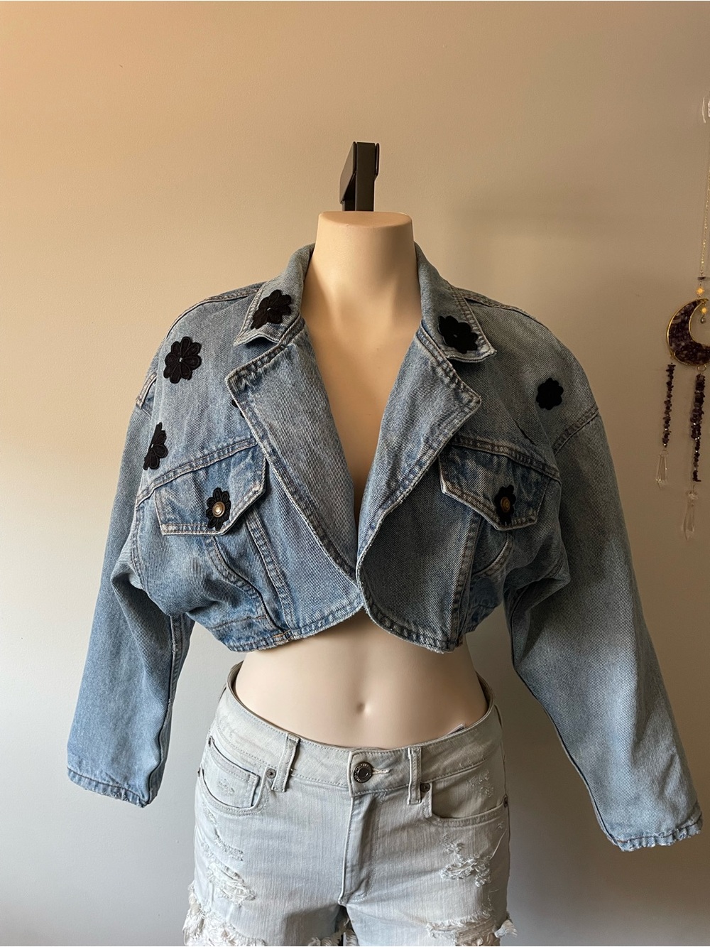 80s 90s Vintage Manager Slouchy Cropped Applique Floral Denim Jean Jacket L⁠arge